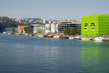 Het pand ligt aan de rivier Saône. © Nicolas Borel