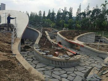 Het paviljoen in aanbouw op de Garden Expo 2015.