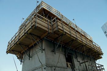 Atrium uitgebreid met twee torens