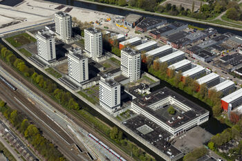 Bijlmerbajes wordt een tijdelijk hotel