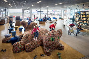 Ontvlucht de hectiek in het Rijksmuseum op Schiphol