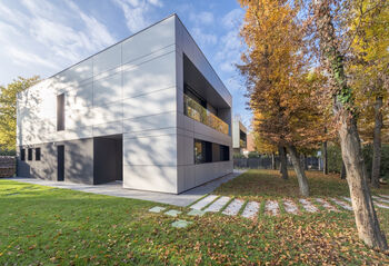 Voortdurend samenspel van natuur en lichtreflecties