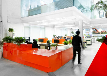 Koningin Máxima bezoekt het nieuwe kantoor van NEXT architects China in Beijing