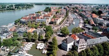 Postillion Hotel in Dordrecht gerenoveerd met LED buitenverlichting van Disano