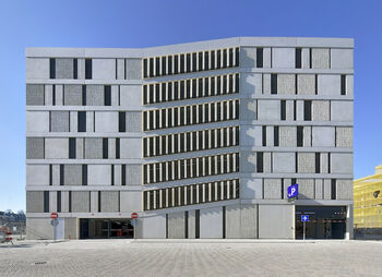 Oostenburg krijgt energieneutrale parkeergarage met verfijnde details