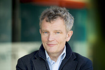 Floris Alkemade blijft Rijksbouwmeester tot 1 september 2021