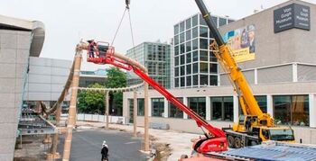 Constructief glas in Nieuwe Entree Van Gogh Museum
