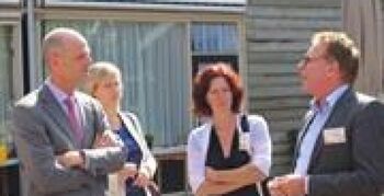 Minister bezoekt experiment wonen en zorg