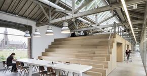 Spoorwegloods getransformeerd tot kantoorgebouw