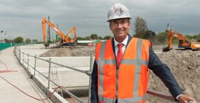 Elfduizend bouwvakkers weer aan het werk