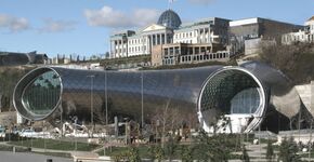 Muziektheater als verrekijker gericht op de stad