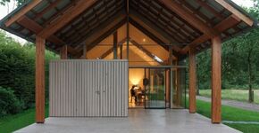 Villa Sterkenburg: glas direct geplaatst in houtconstructie