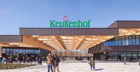 Houten poortgebouw voor Keukenhof