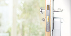 Open je deur met een smartphone of pasje