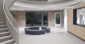 Meubilair ontvangstruimte energieneutrale school