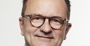 'Scholen en gemeenten moeten de handen ineenslaan'