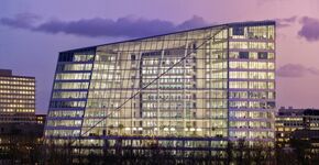 Kantoorgebouw The Edge straalt in transparantie en duurzaamheid