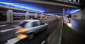Nieuwe lichtinstallatie Har Hollands in onderdoorgang A2 Eindhoven